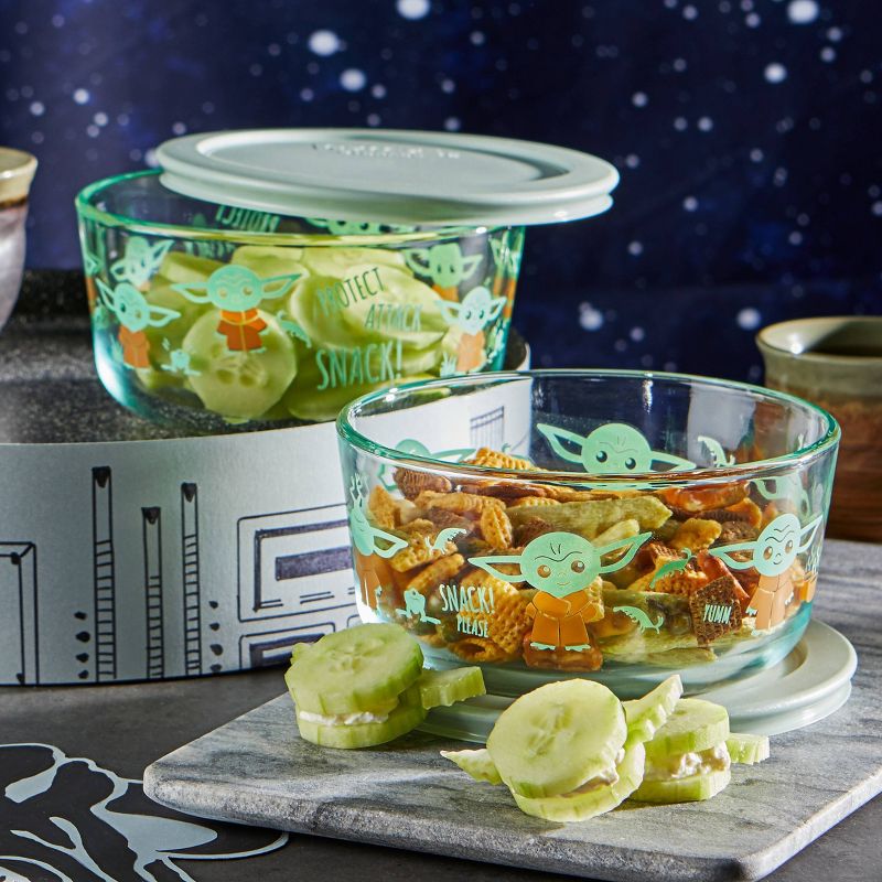 Pyrex 4pc 4 Cup Round Decorated Glass Food Storage Set - Star Wars The Child