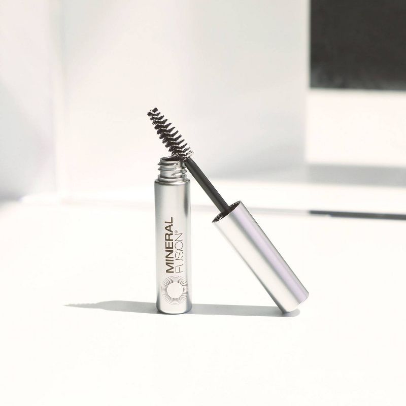 Mineral Fusion Mini Volumizing Mascara - Jet - 0.13 fl oz