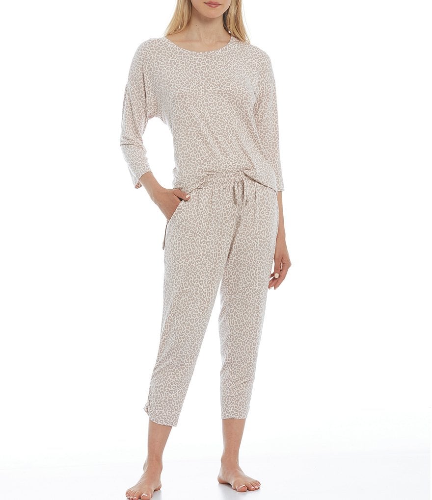 VAN WINKLE & CO. Animal Print Round Neck 3/4 Sleeve Jersey Knit Coordinating Sleep Top