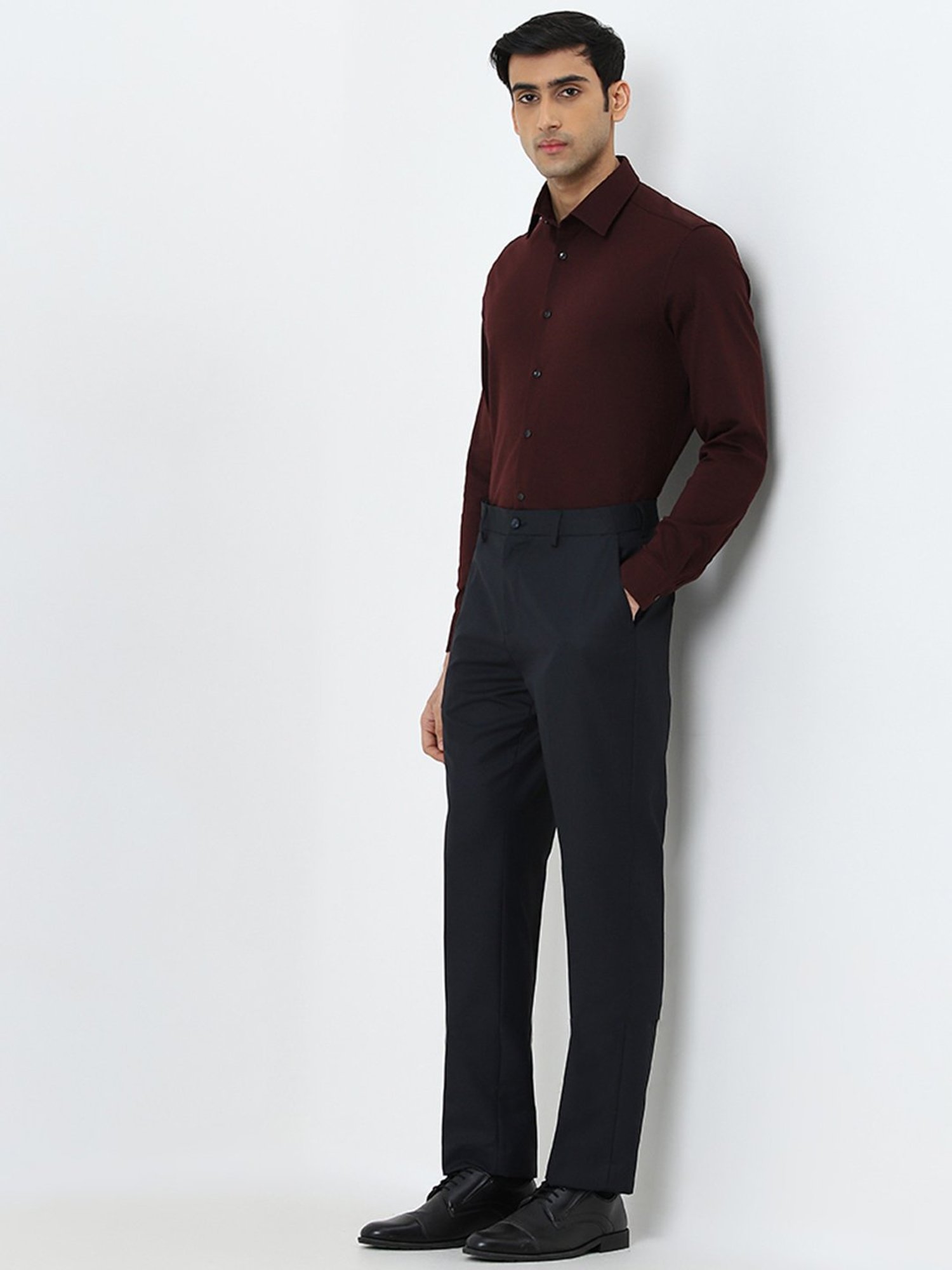 WES Formals by Westside Black Solid Relaxed-Fit Mid-Rise Trousers