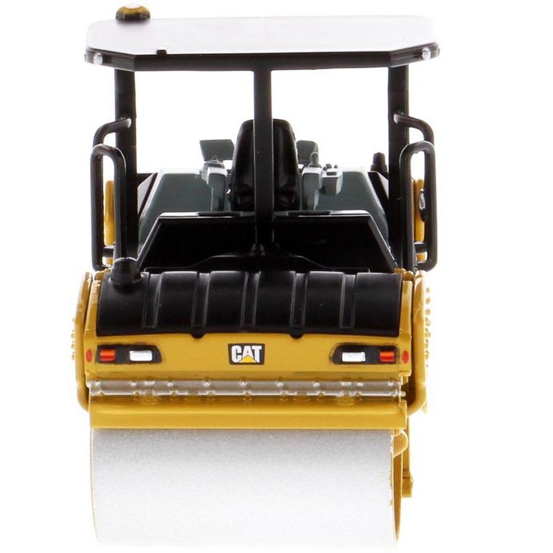 Sportime Yarn Balls, 4 Inches, Assorted Colors, set of 6