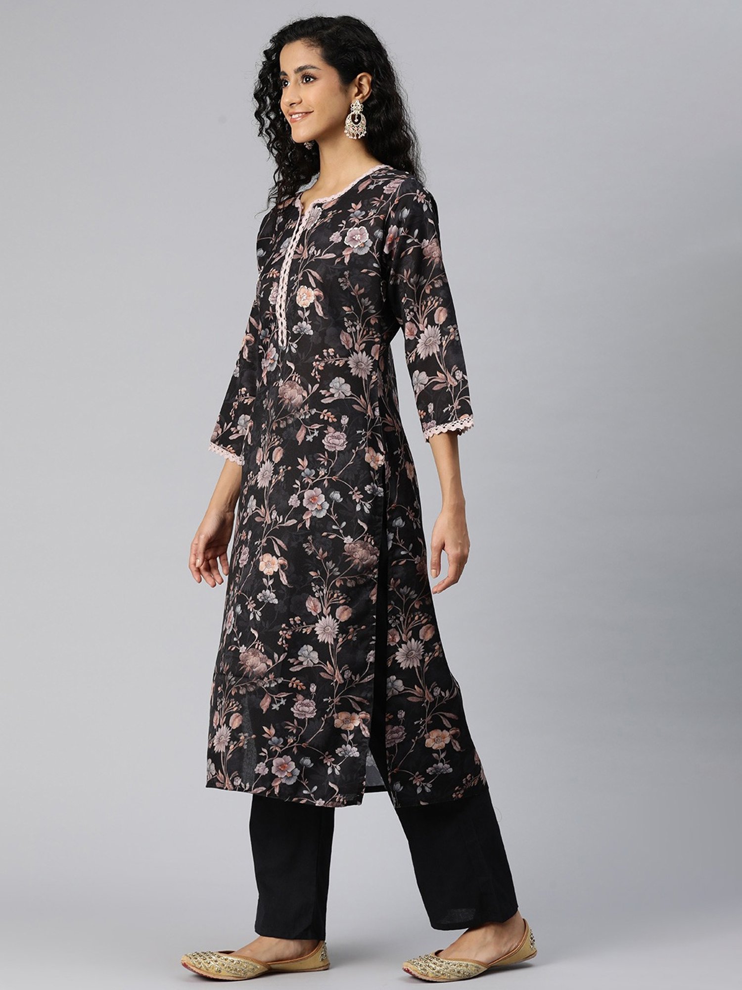 READIPRINT FASHIONS Black Cotton Floral Print Kurta Pant Set With Dupatta