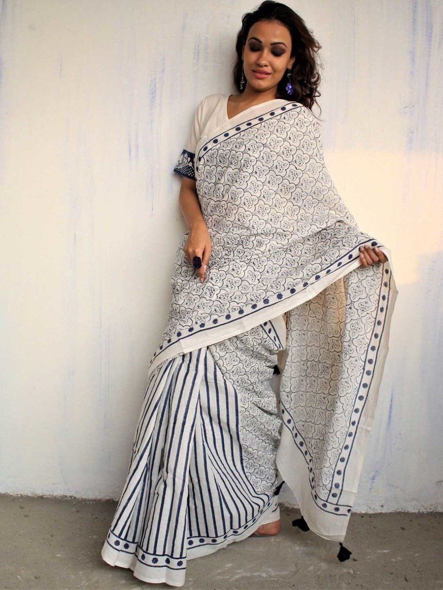 Chidiyaa Ivory & Blue Block Printed Cotton Mul Saree