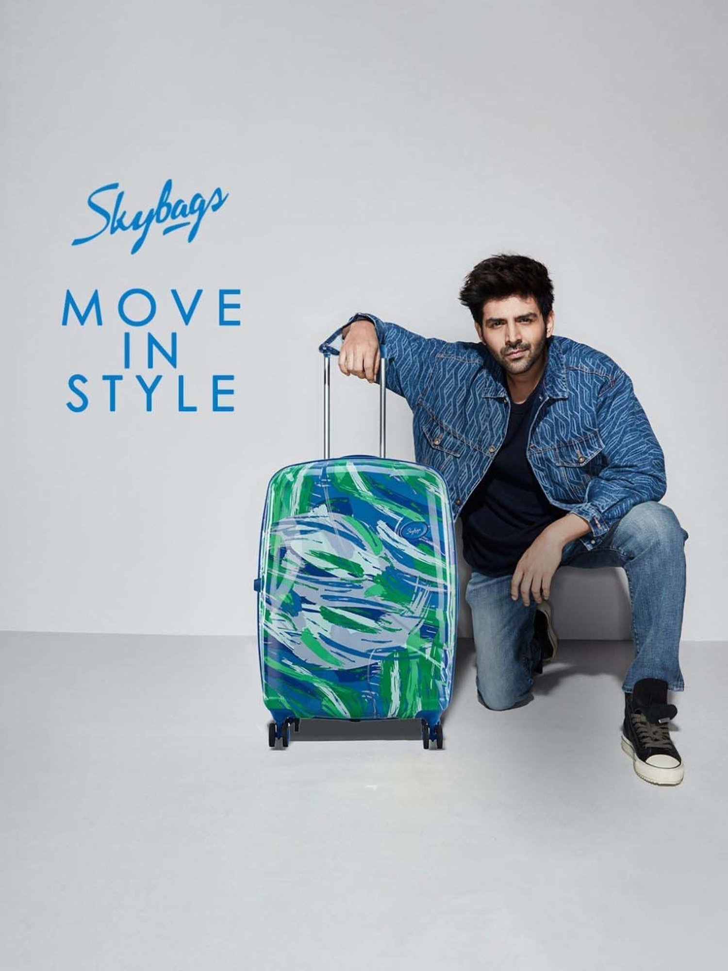 Skybags Abstract Green & Blue Printed Hard Medium Trolley Bag - 49 cm