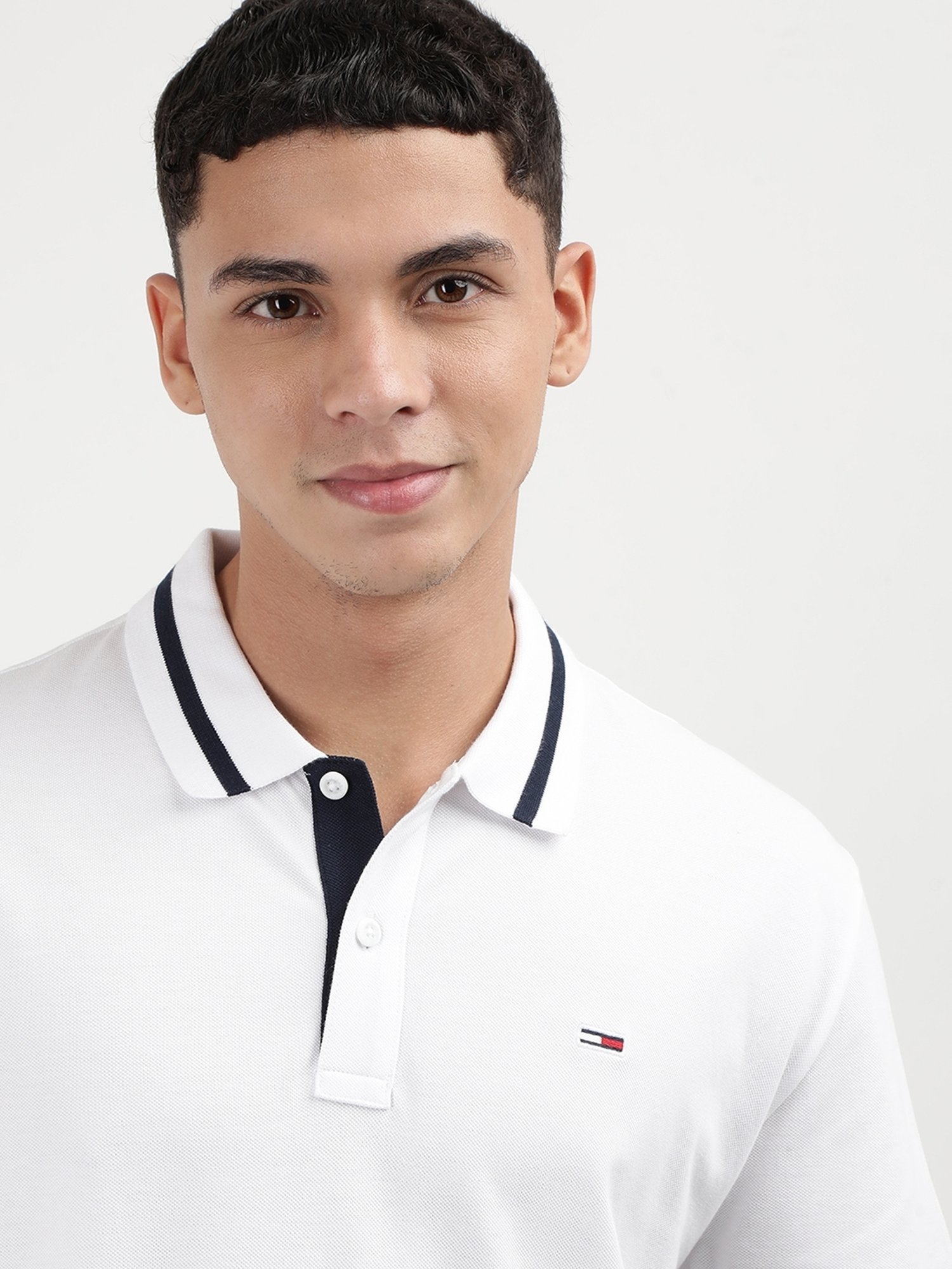 Tommy Hilfiger White Cotton Regular Fit Solid Polo T-Shirt