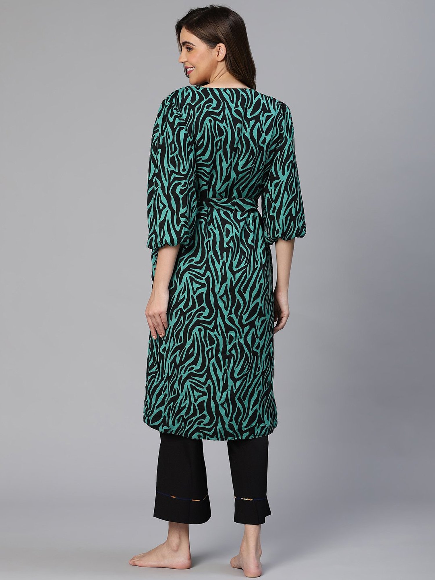 Oxolloxo Multicolor Printed Reversible Robe