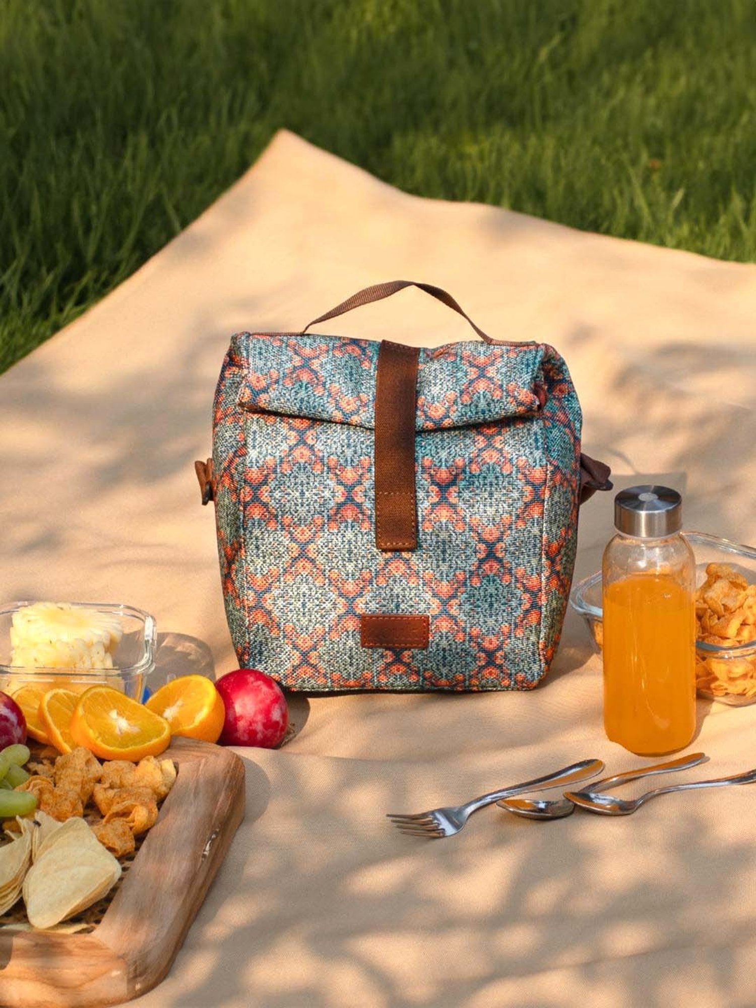 ZOUK Green Printed Handbag