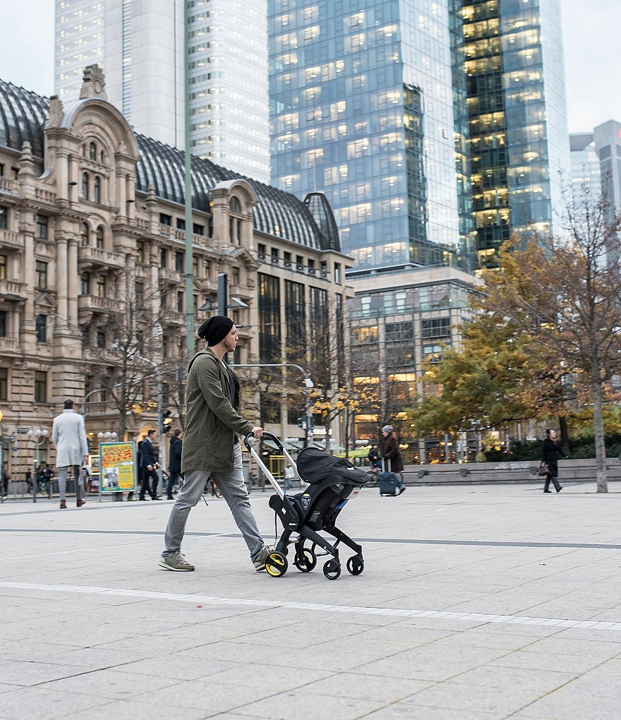 Doona Infant Convertible Car Seat and Stroller