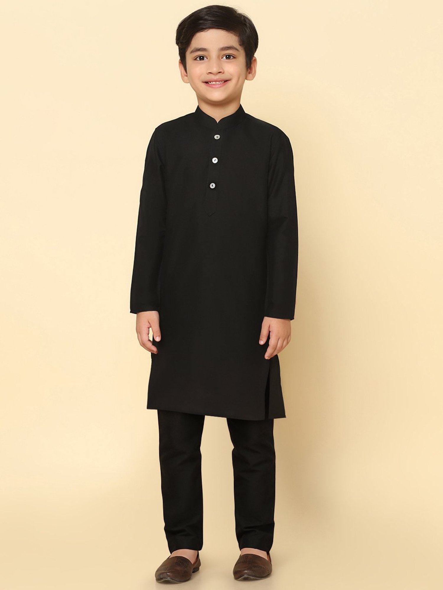 KISAH Kids Black Solid Full Sleeves Kurta with Pyjamas