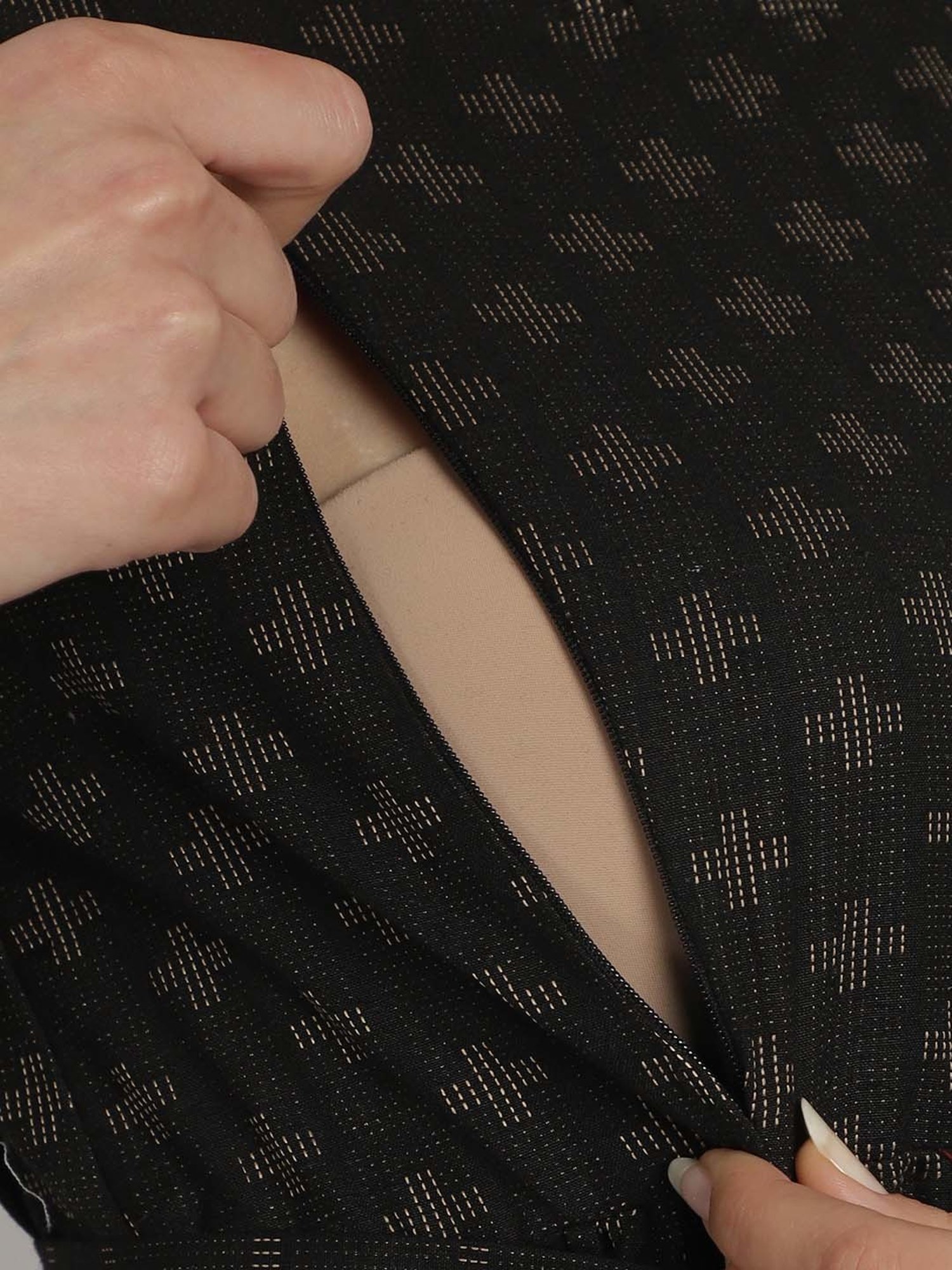 Moms Maternity Black Printed Maternity Midi Dress