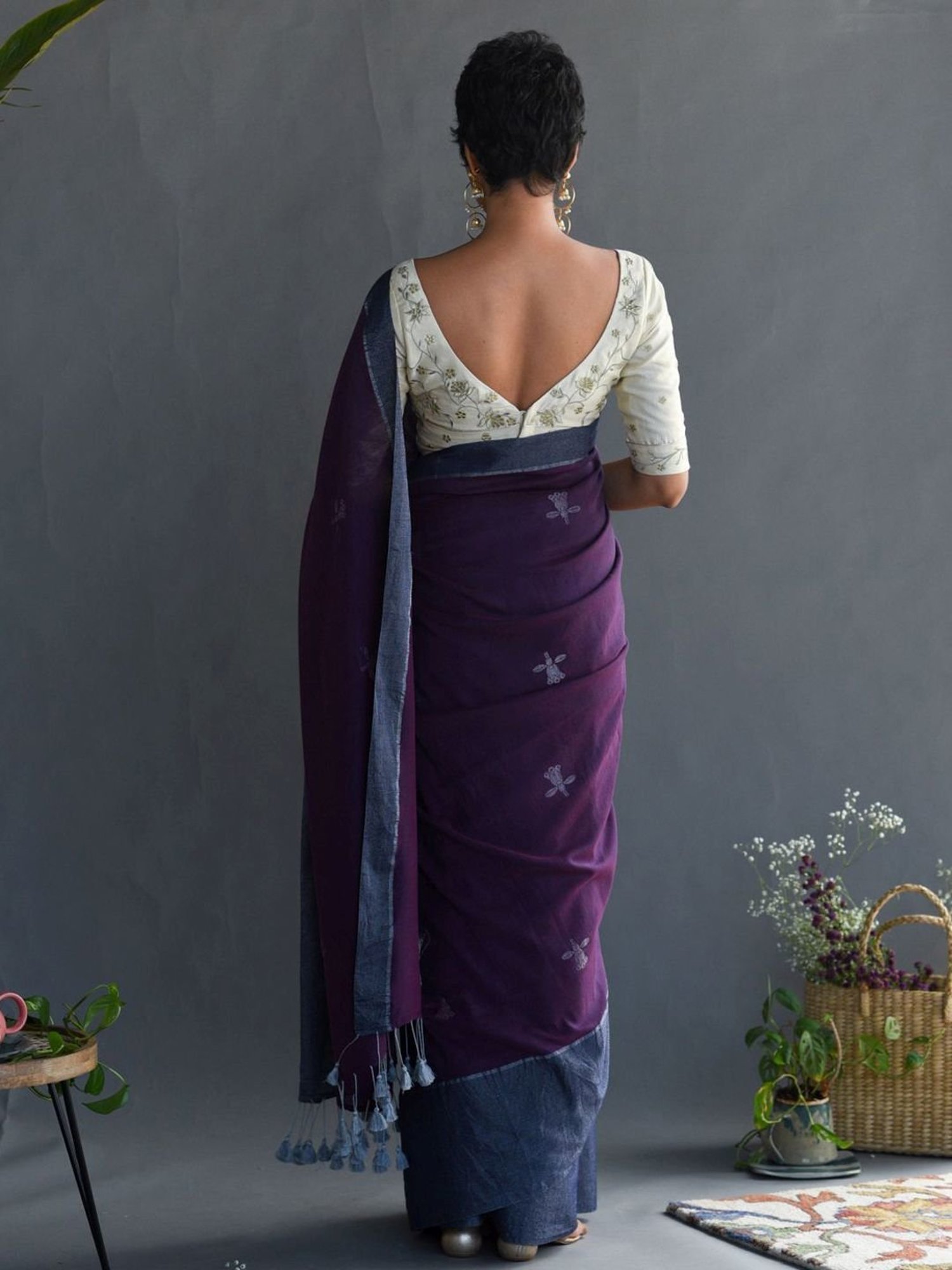 Suta Purple Cotton Woven Saree Without Blouse