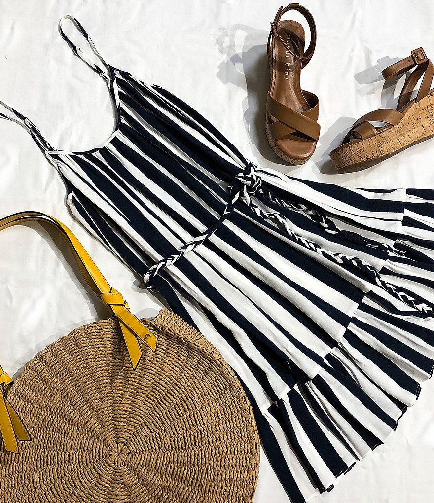 House of Want H.O.W. We Step Up Pleated Shoulder Bag