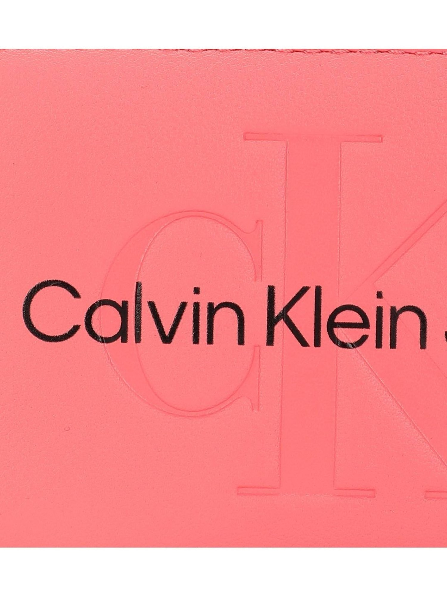 CALVIN KLEIN JEANS Dubarry Sculpted Zip Around Medium Wallet