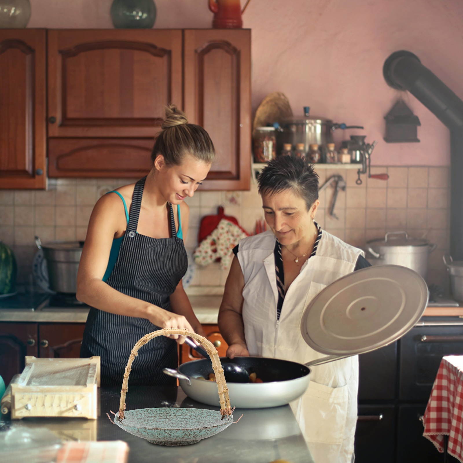 1Pc Decorative Fruit Basket Dried Fruit Container Dessert Basket Handheld Cake Tray for Home Kitchen Party