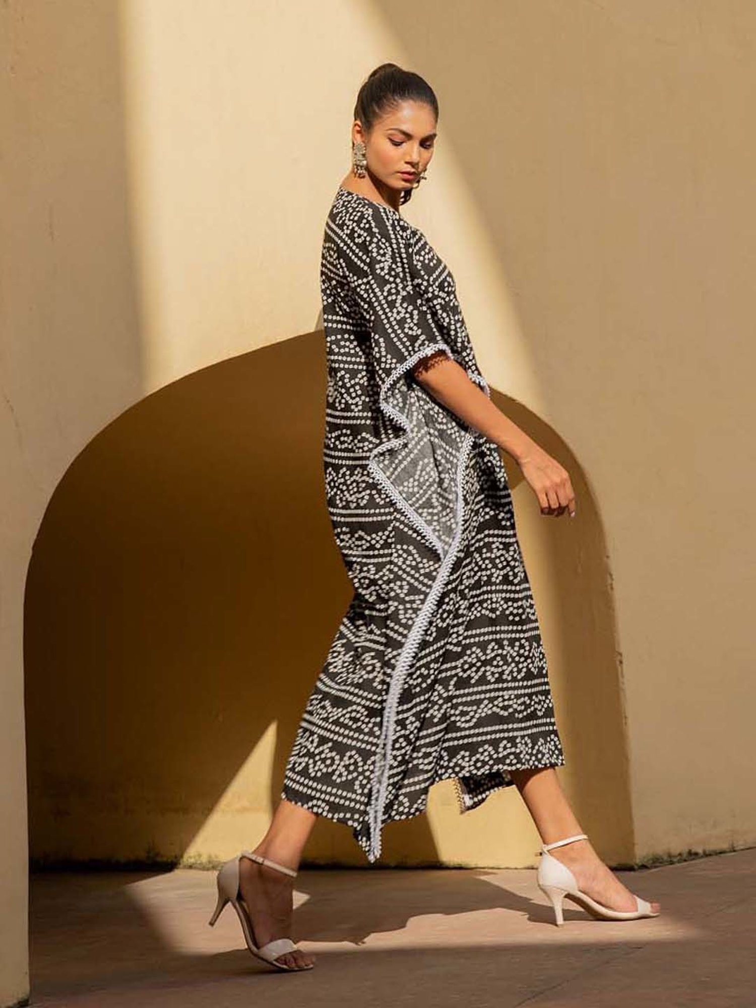 KAORI BY SHREYA AGARWAL Black Cotton Printed Maxi Kaftan