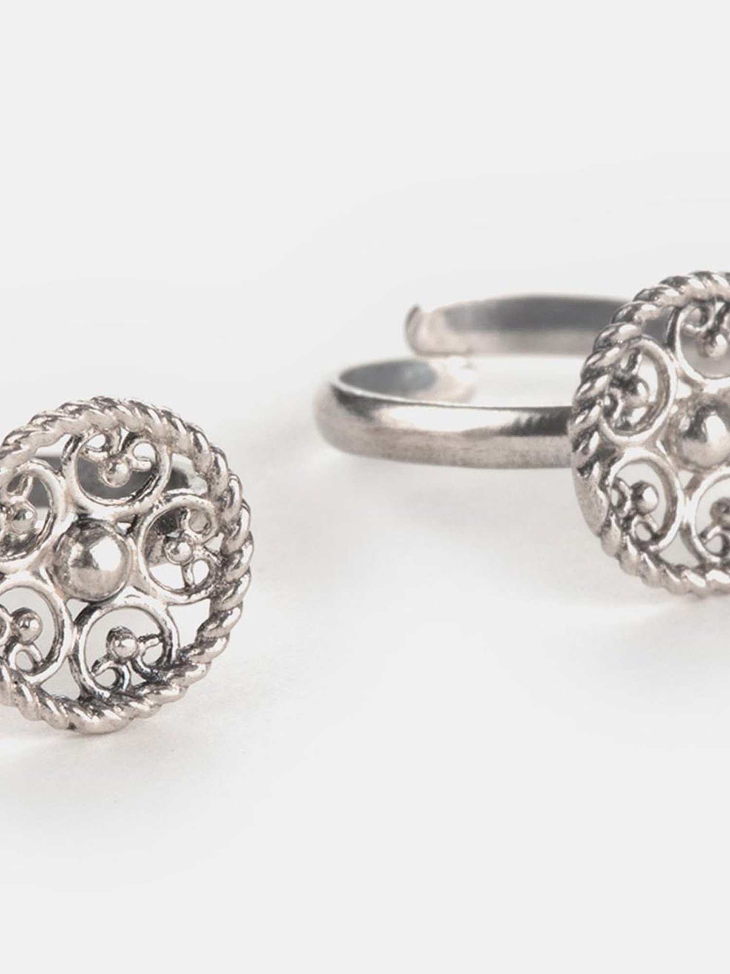 Shaya 92.5 Sterling Silver Banjuri Toe Rings for Women