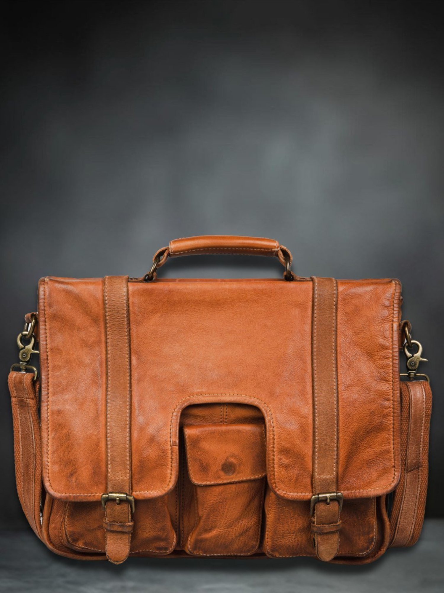 Art N Vintage Lucas Cognac Leather Solid Large Laptop Messenger Bag