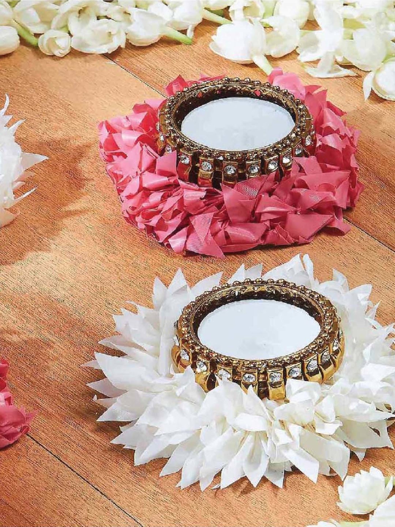 Mason Home White & Pink Festive Gajra Tea Light (Set of 4)