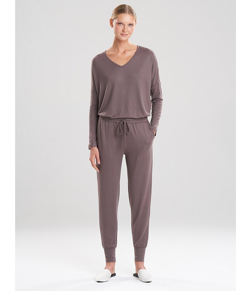 Modern Movement Solid Seamless Scoop Neck Microfiber Camisole