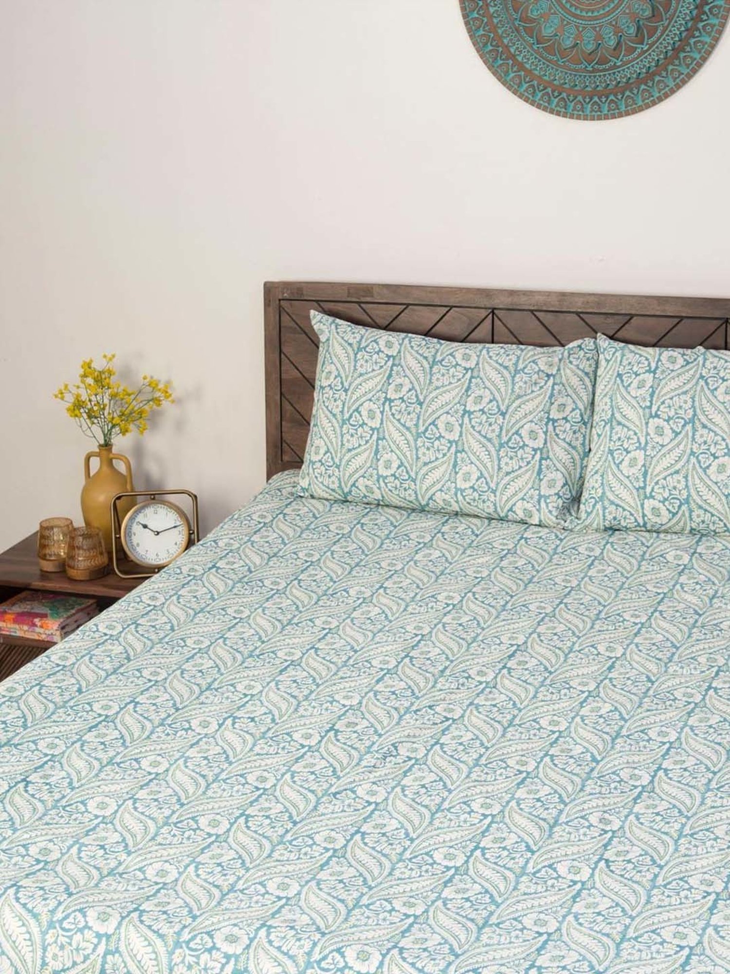 Fabindia Home Standalone Blue Cotton 118 TC Printed Double Bedsheet With 2 Pillow Cover