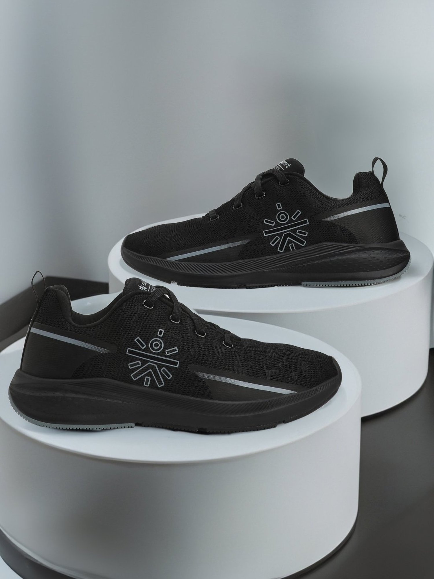 Cultsport Men's Windblazer Black Running Shoes