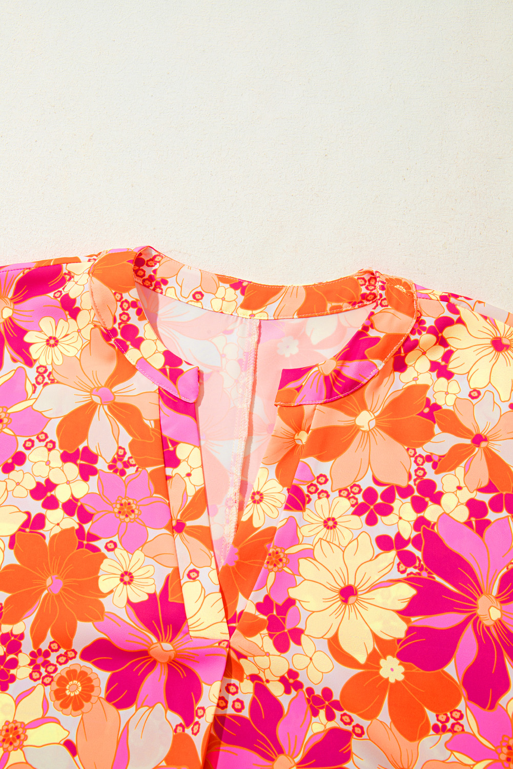 Rose Leopard Print V Neck Plus Size Tee