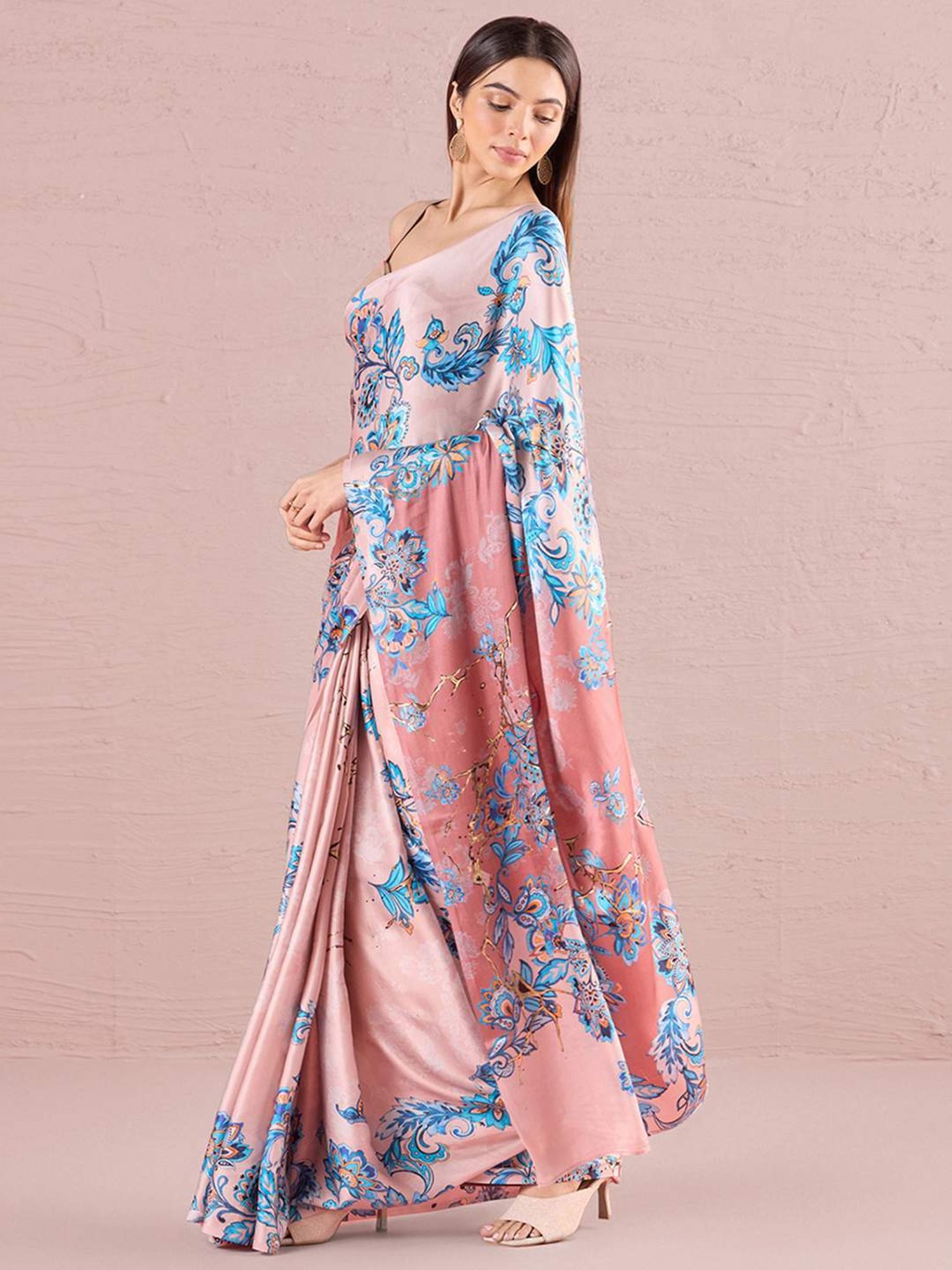 navyasa by liva Pink Printed Saree With Unstitched Blouse