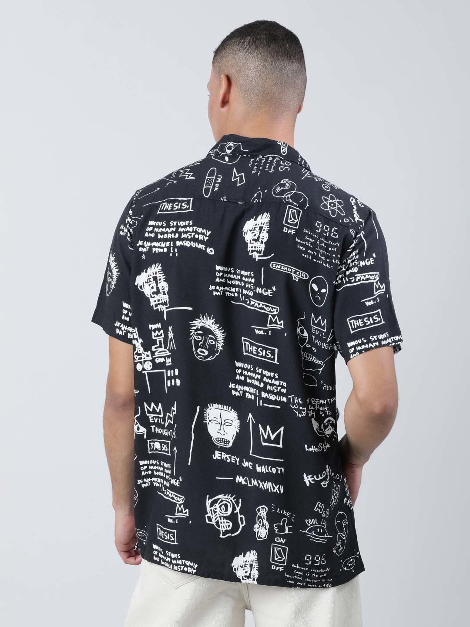 Bene Kleed Black & White Regular Fit Printed Shirt