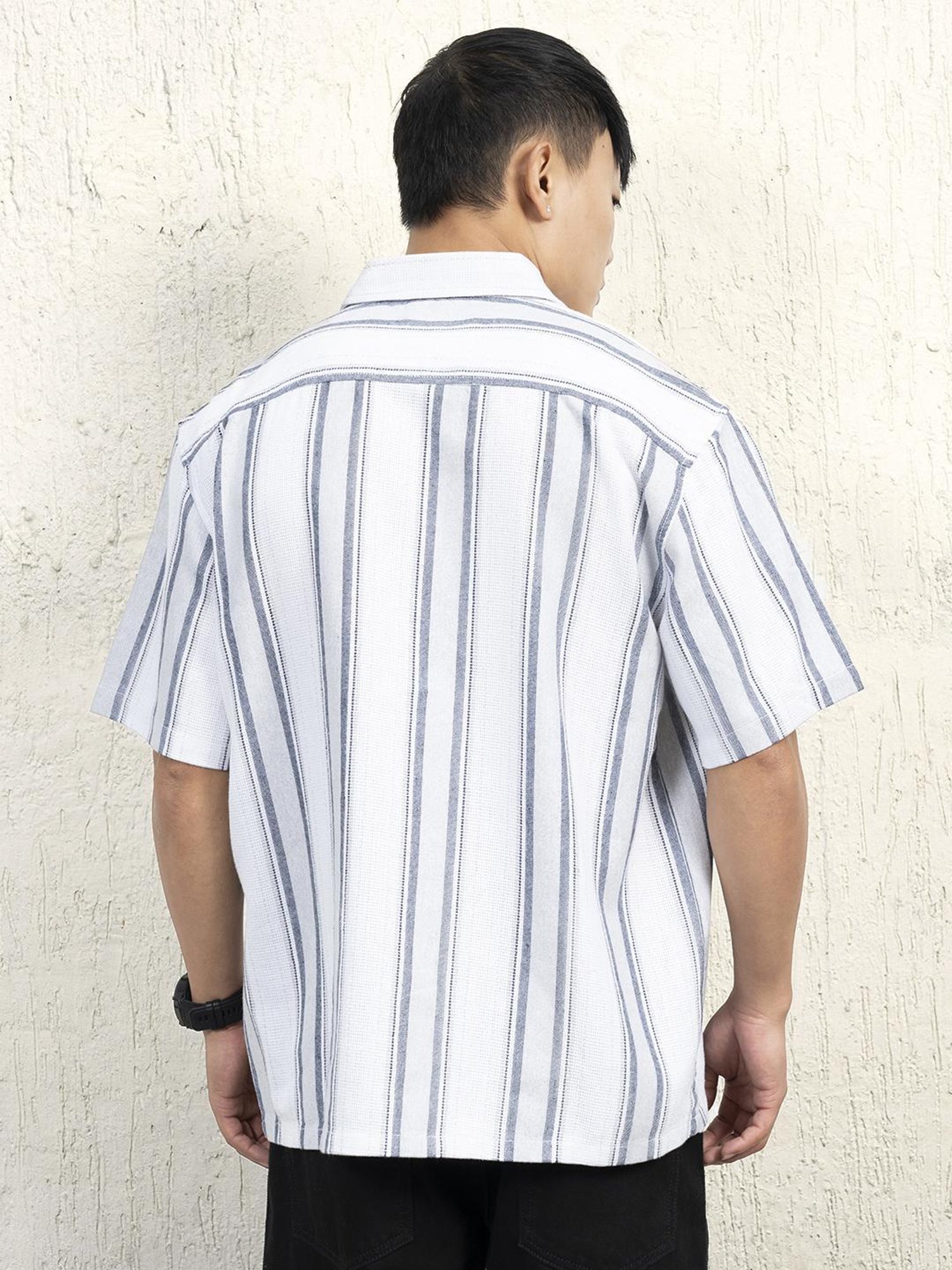 Hubberholme Men Cotton Short Sleeves Oversized Striped Shirt 13