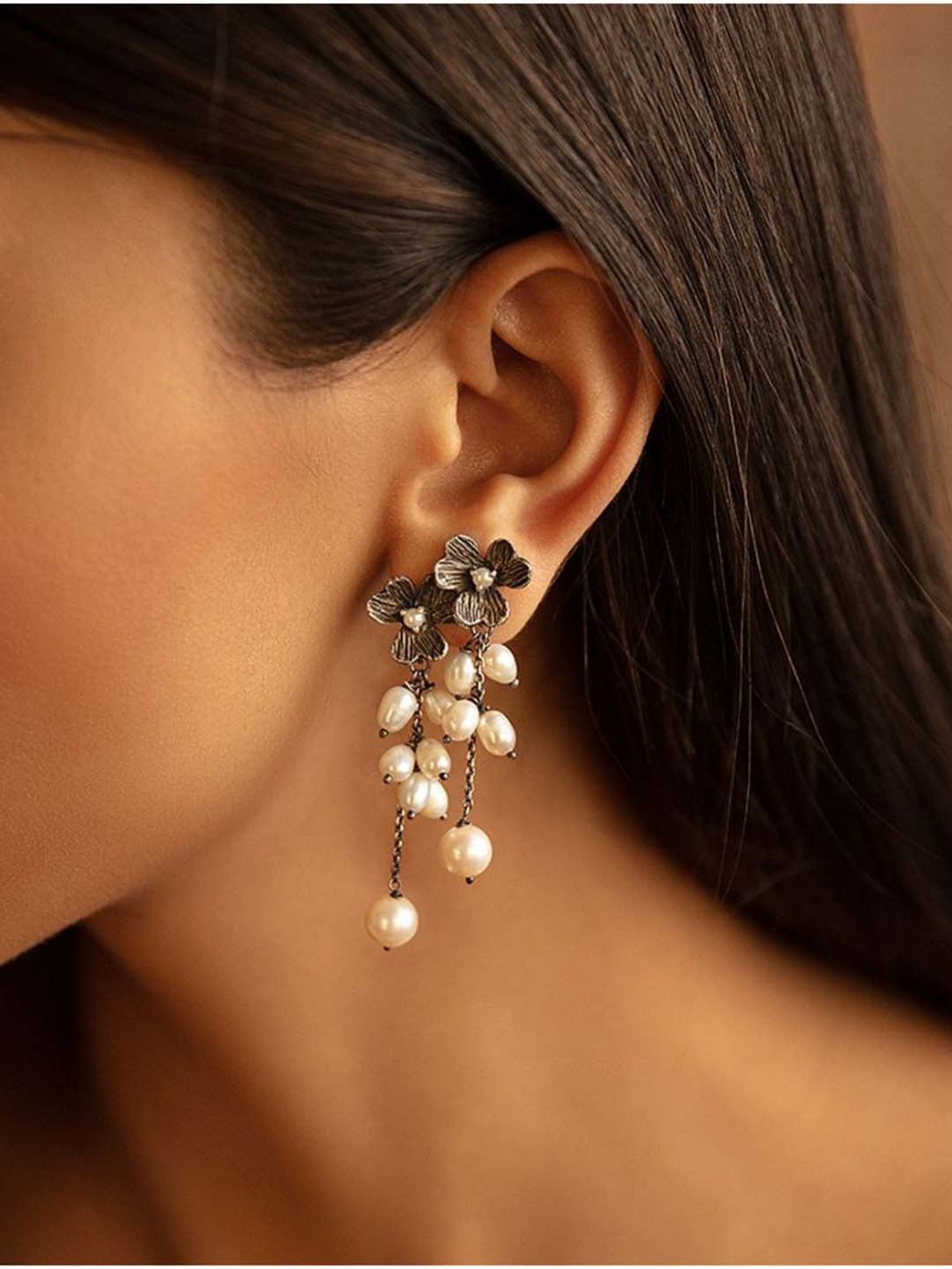 Shaya 92.5 Sterling Silver Oxidized Joan C Earrings for Women