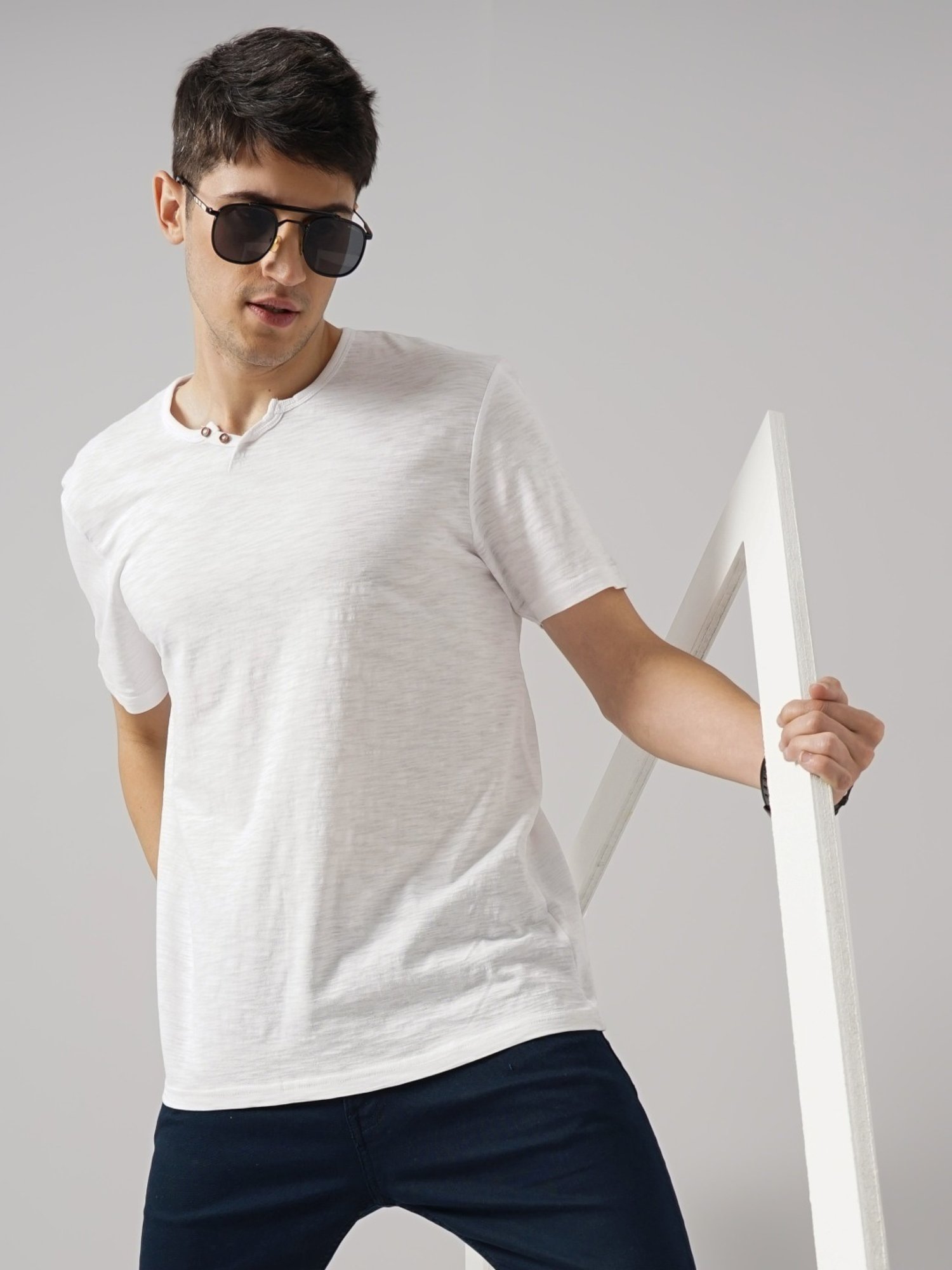 Celio White Cotton Regular Fit Henley T-Shirt