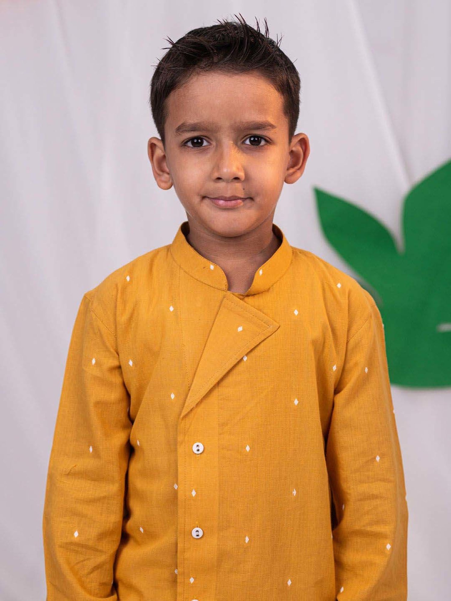 VASTRAMAY Boys Mustard & White Cotton Self Full Sleeves Kurta Sets