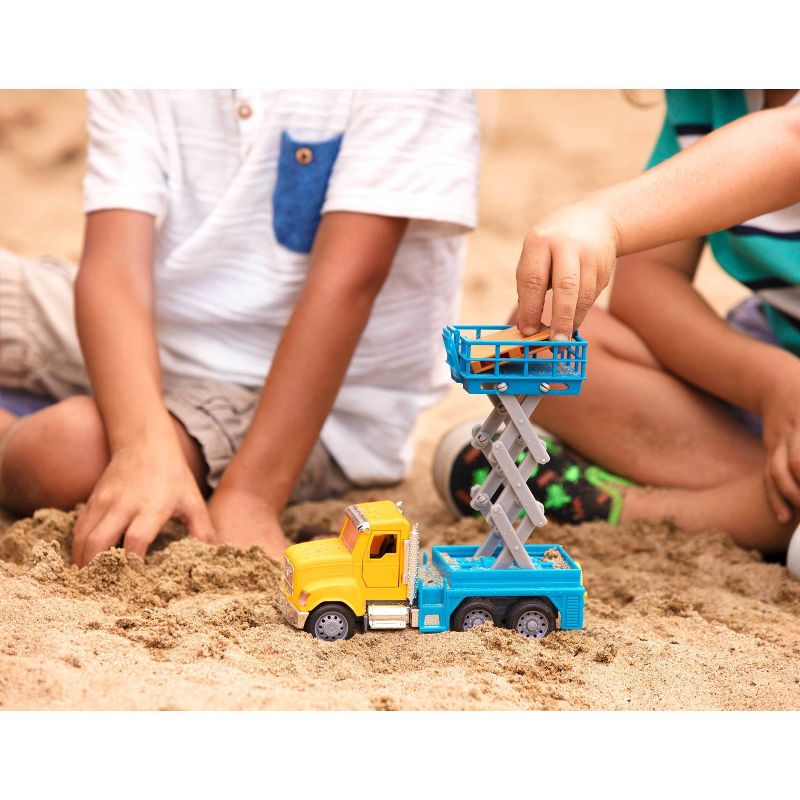 DRIVEN – Scissor Lift Truck – Micro Series