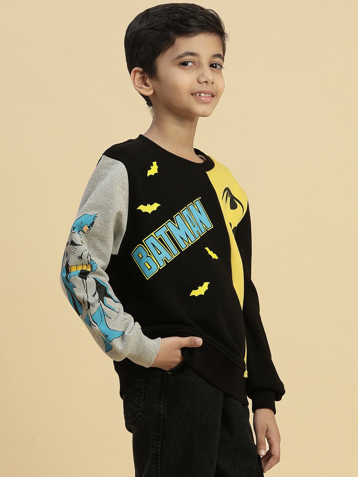 Kidsville Batman Printed Multicolor Sweatshirt For Boys