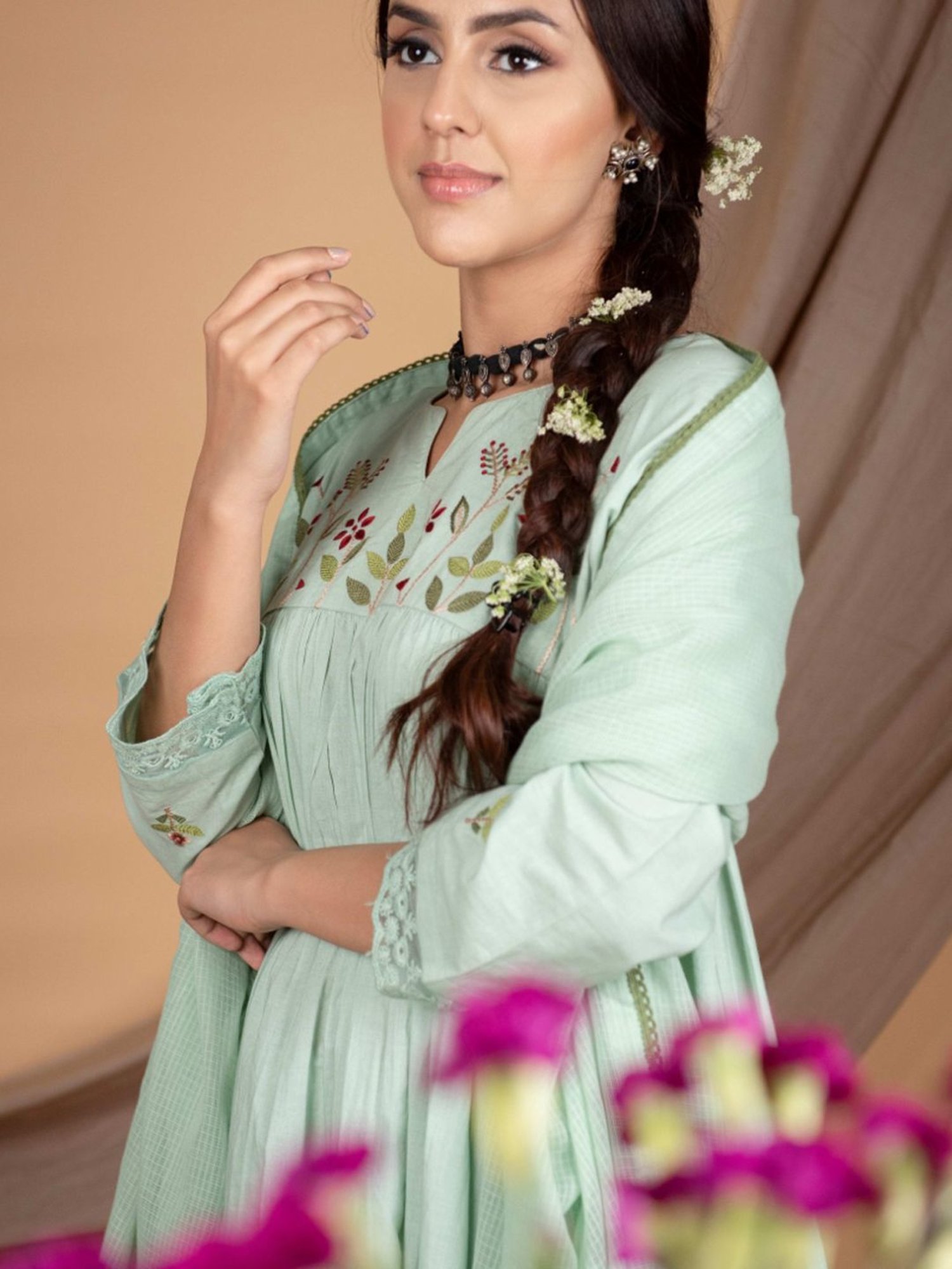 Priya Chaudhary Green Nargis Hand Embroidered Cotton Kurta