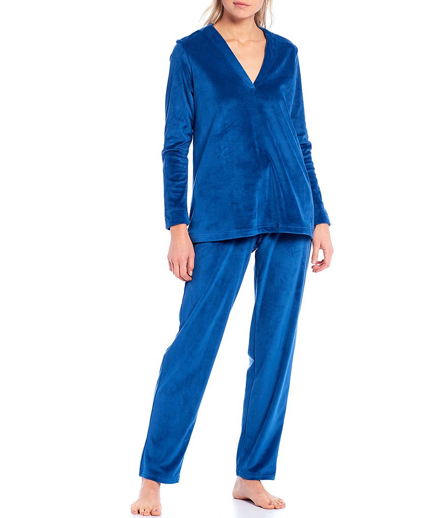 Natori Velour V-Neck Long Sleeve Swing Top