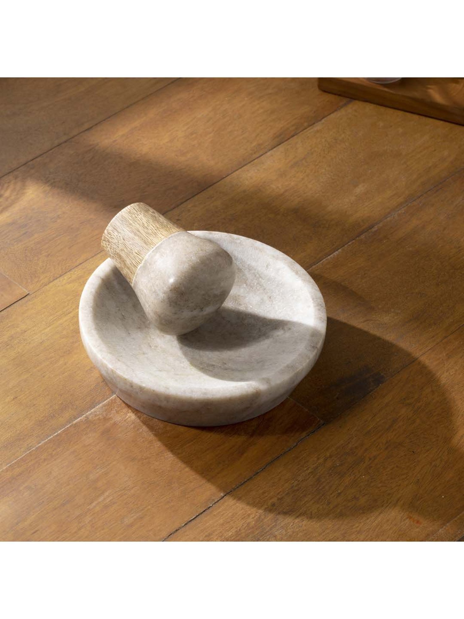 Ellementry 'Swirl & Grind' White & Brown Marble 14 cm Mortal & Pestle Set