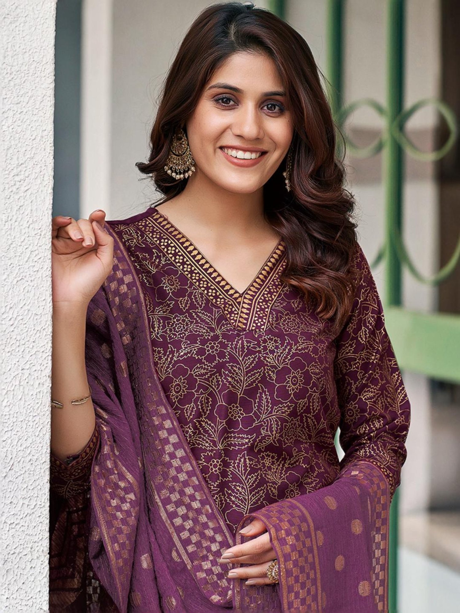 Skylee Purple Printed Kurta Pant Set With Dupatta