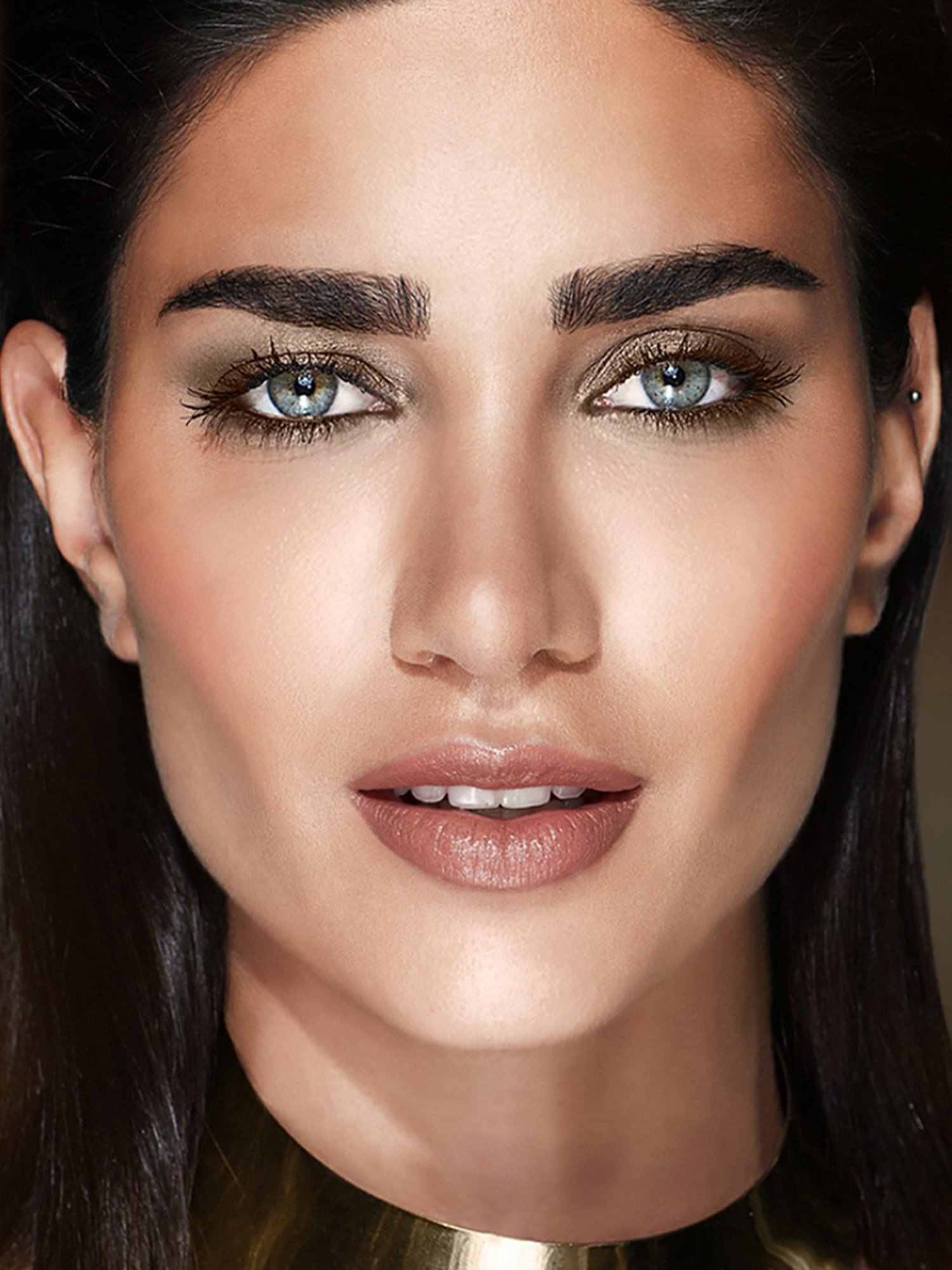 Lakme Absolute Luminous Skin Tint Cool Walnut - 23 ml