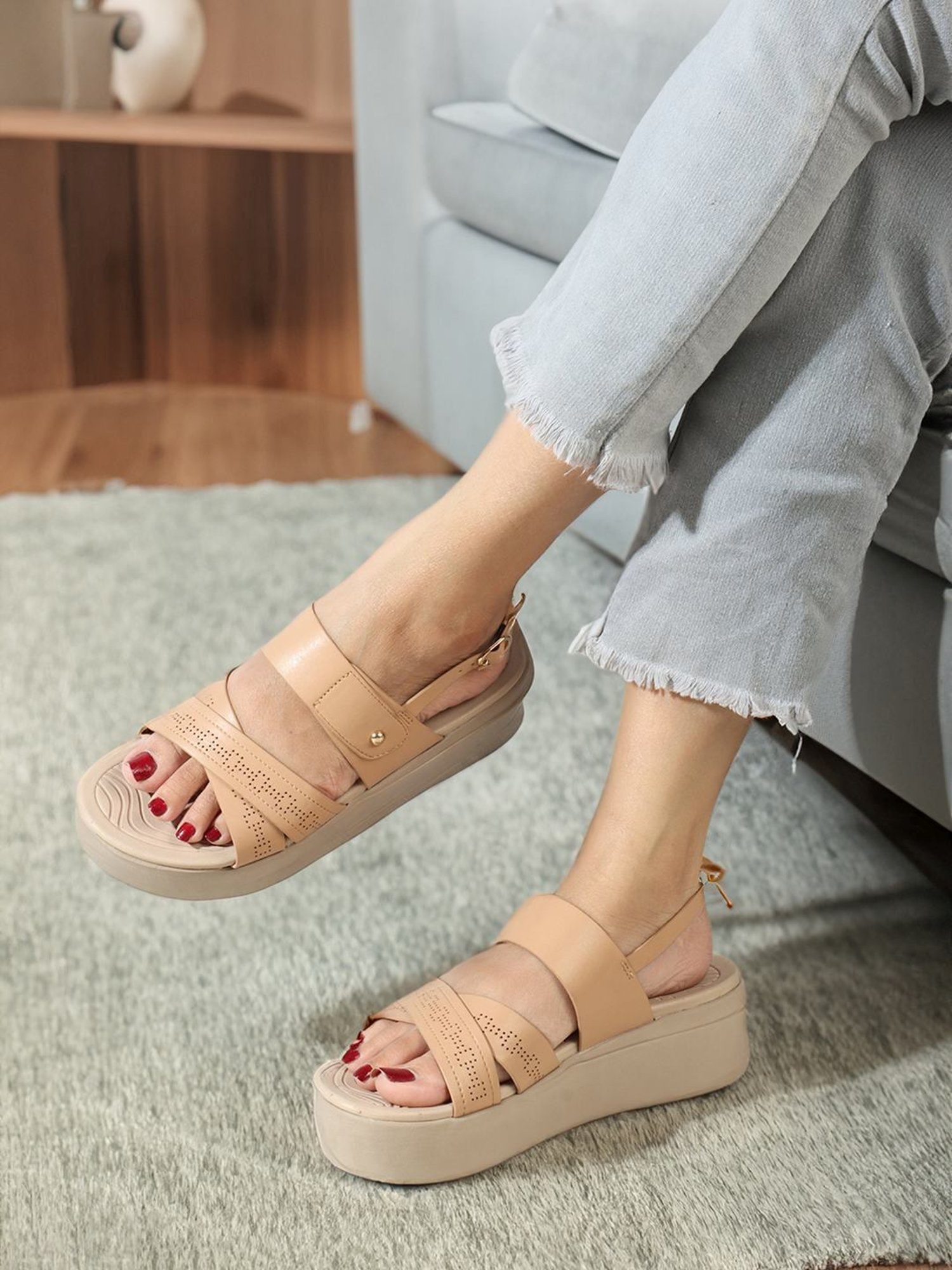 Elle Women's Beige Back Strap Sandals