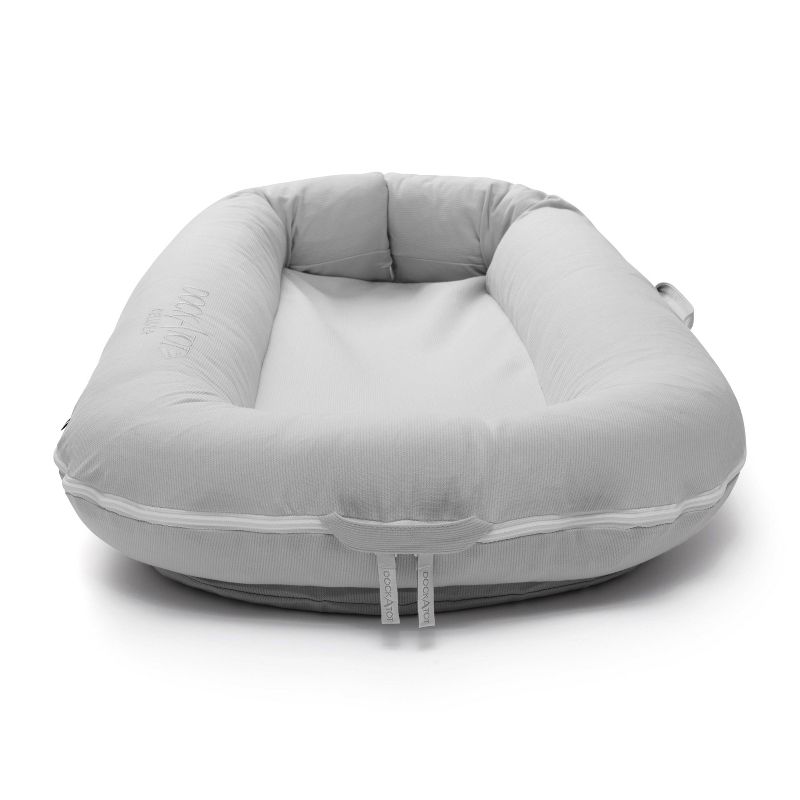 Simmons Kids' Silent Auto Gliding Elite Bassinet - Odyssey