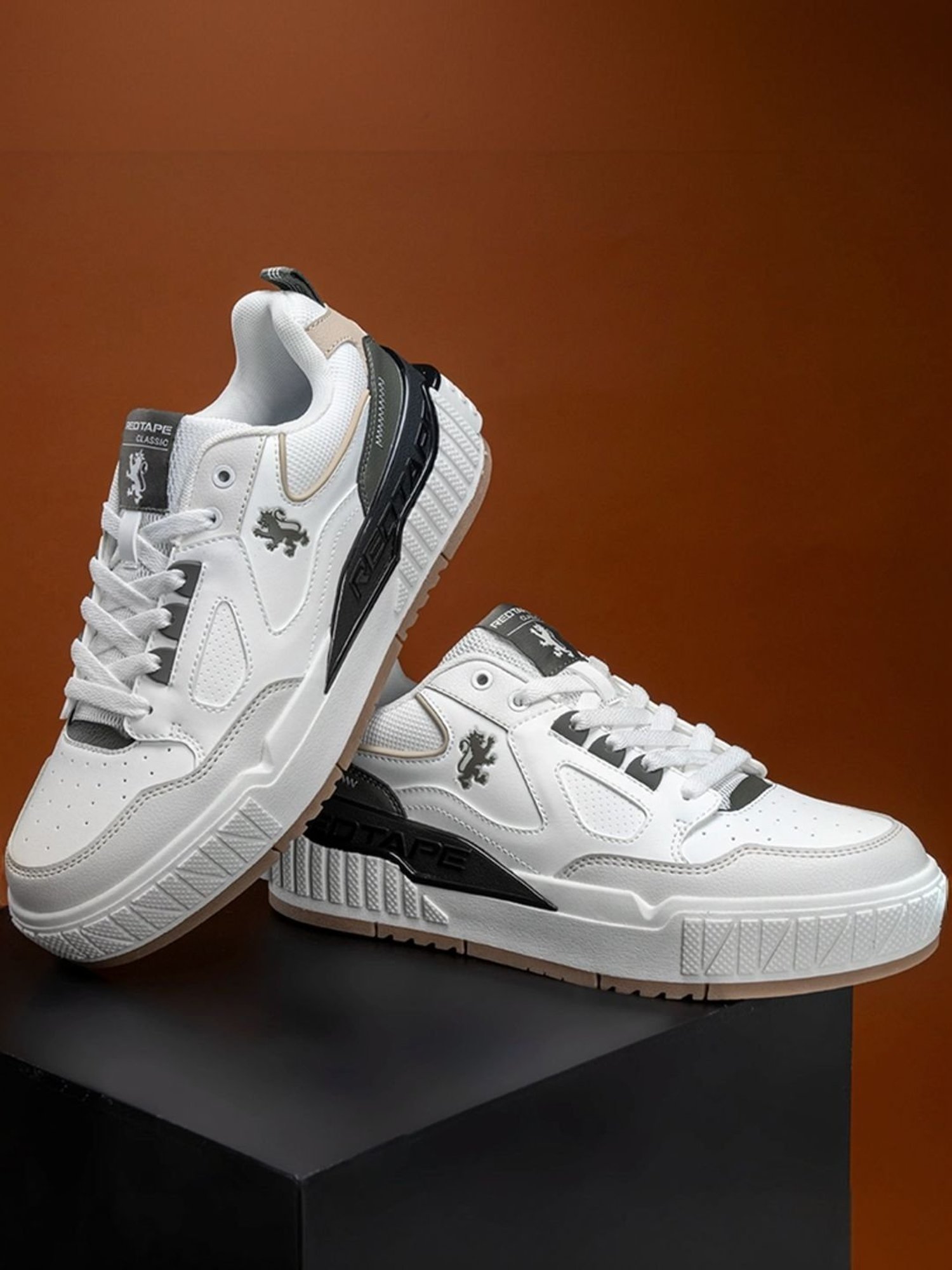 Red Tape Men's White Casual Sneakers