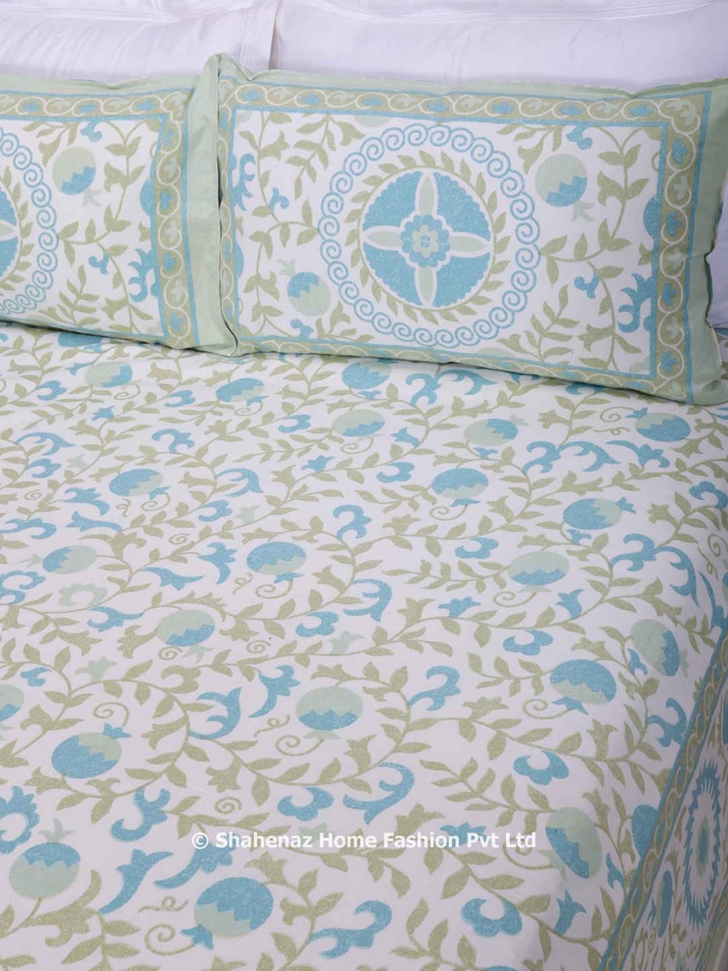 Shahenaz Olive & Turquoise 120 TC Cotton Gayatri Pomegranate Double Bedsheet with 2 Pillow Covers