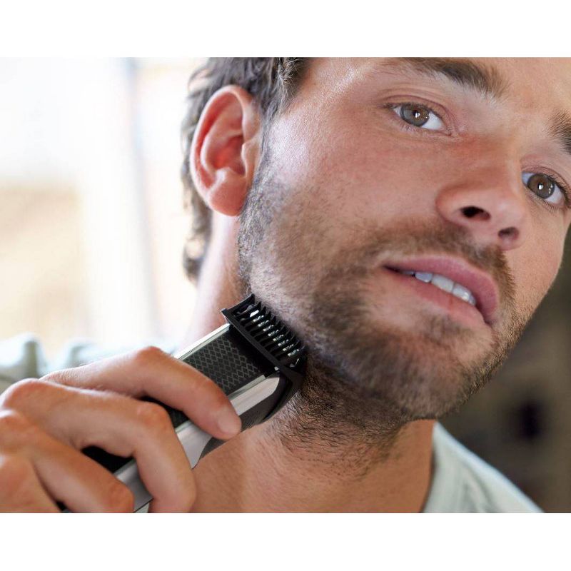 Philips Norelco Series 5500 Beard & Hair Men's Rechargeable Electric Trimmer - BT5511/49