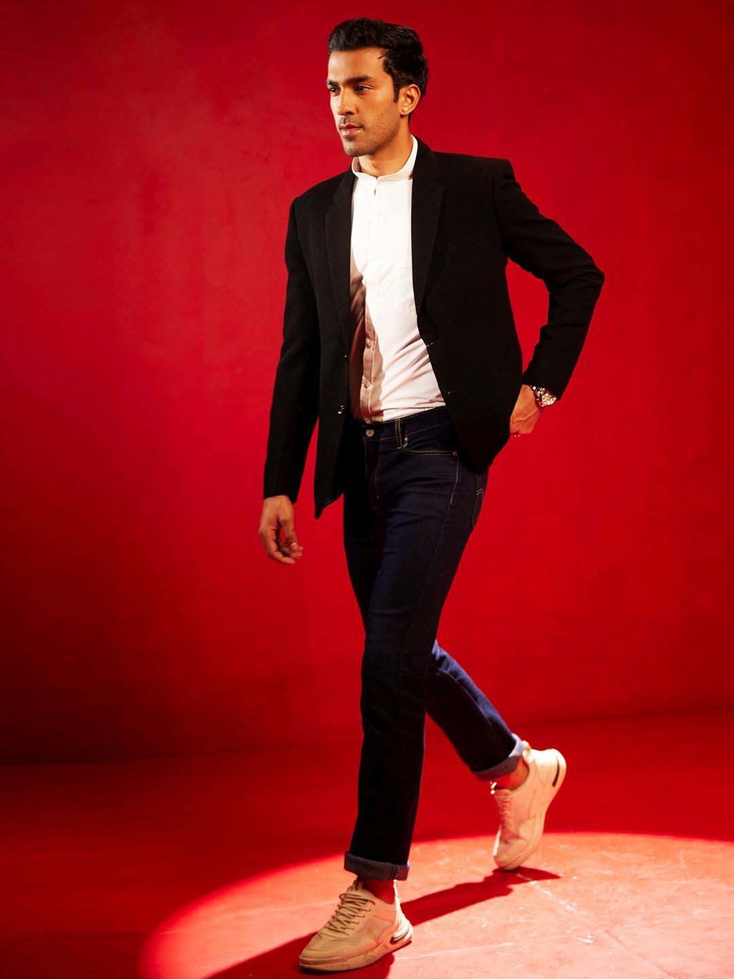 Vastramay Black Regular Fit Blazer