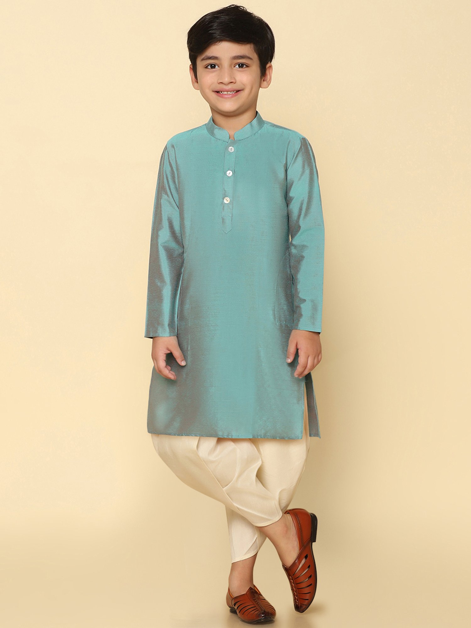 KISAH Kids Green & Cream Solid Full Sleeves Kurta with Dhoti
