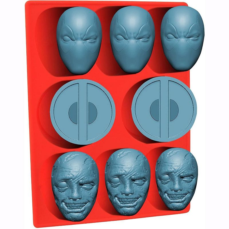 Diamond Select Marvel Deadpool Logo Silicone Tray