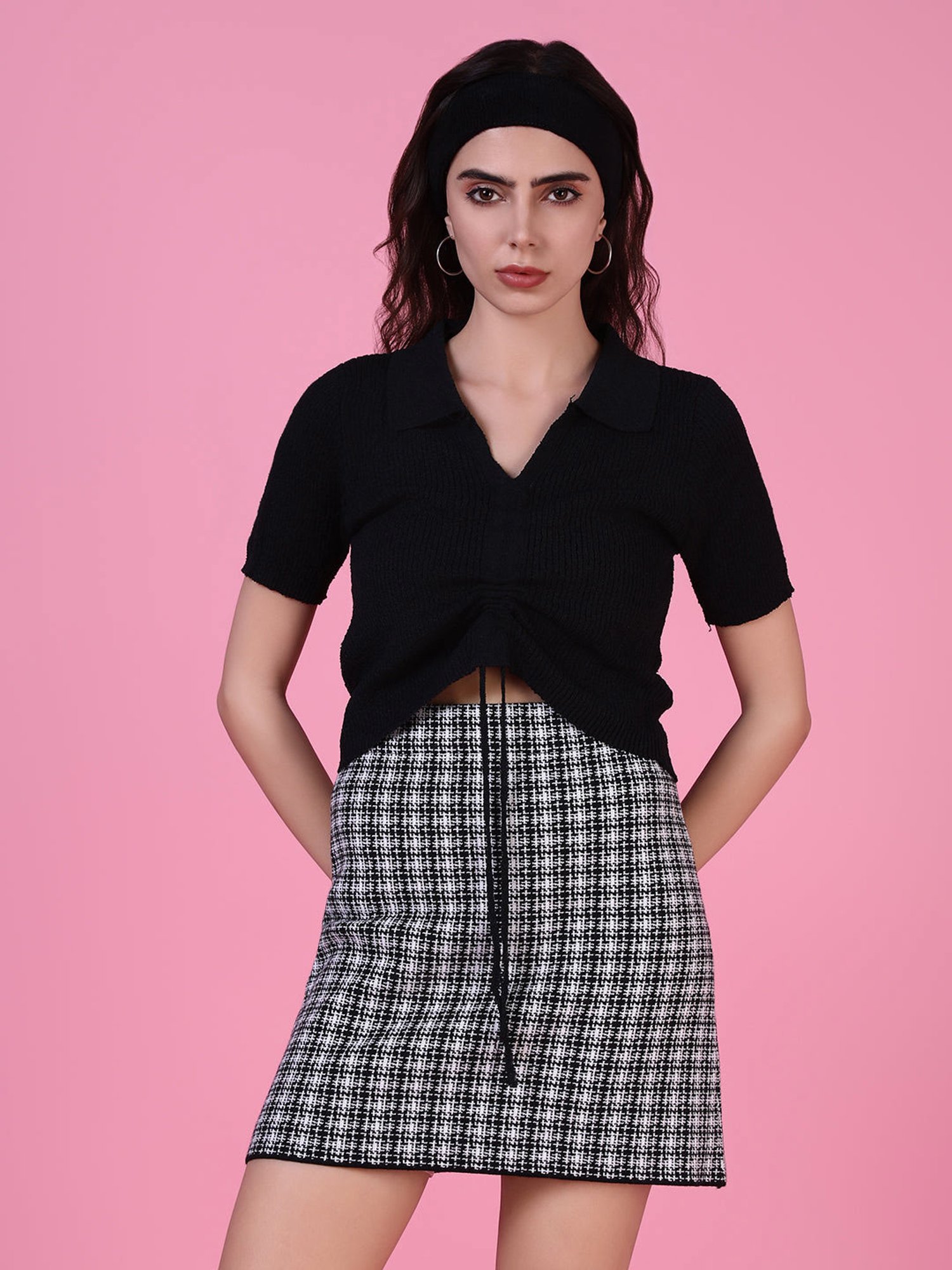 SHOWOFF Black Regular Fit Crop Top