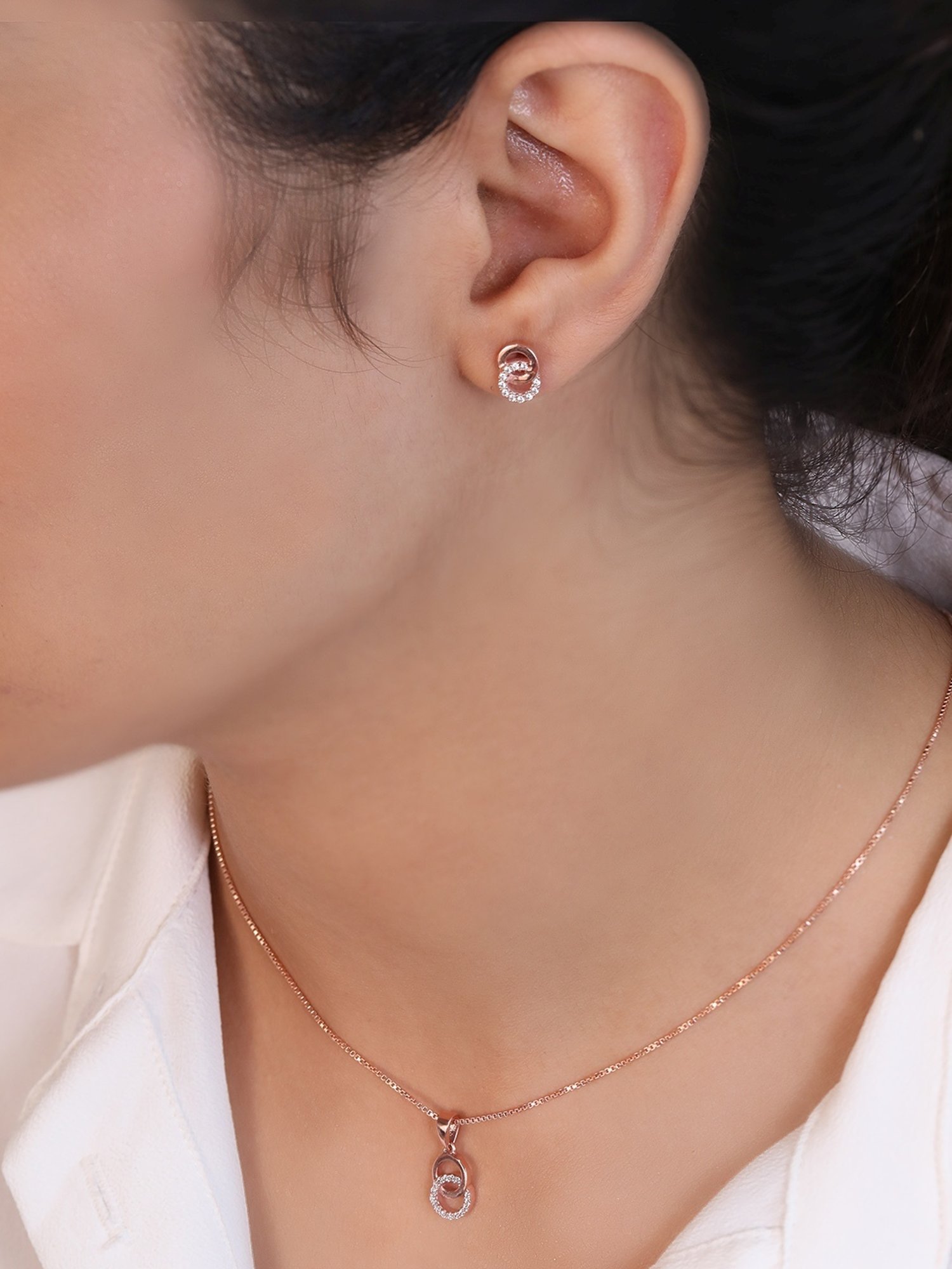 Silberry 925 Silver Solitaire Dream Pendant & Earrings