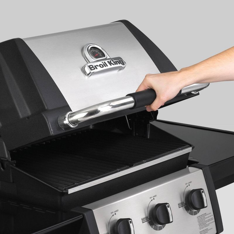 Broil King Monarch 390 3-Burner Natural Gas Grill 834287